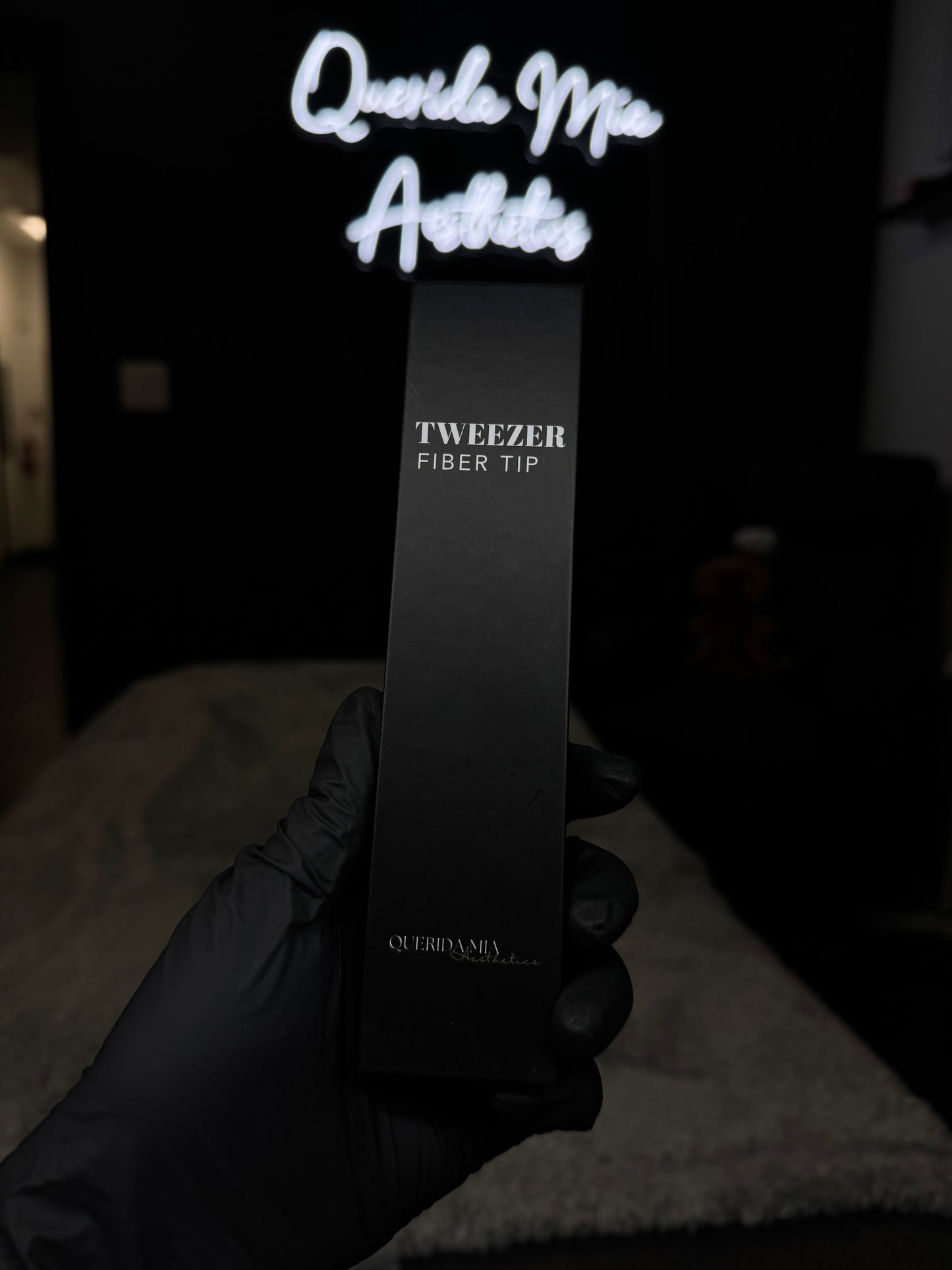 Anthony Volume Tweezer